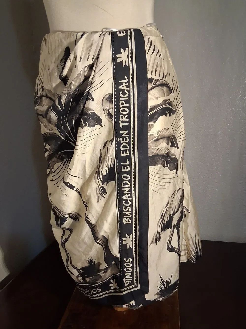H&M Cream Midi Wrap Skirt Tropical Design Size M